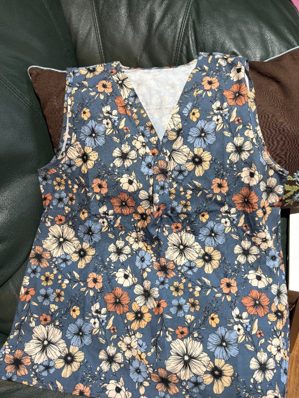 Womans Floral Loose Flowing Tank